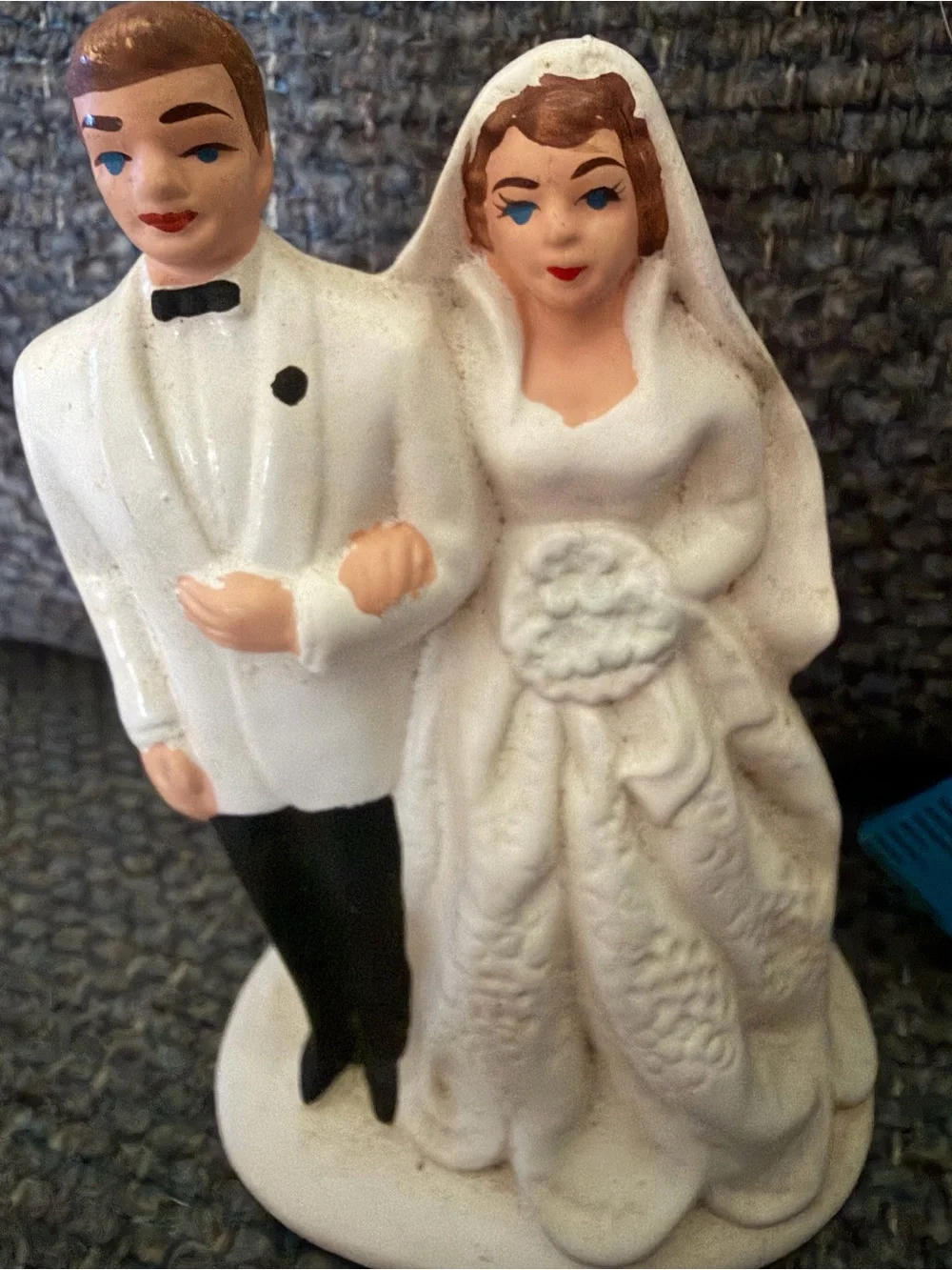 Vintage White Bride and Groom Cake Topper - Wedding Figurine